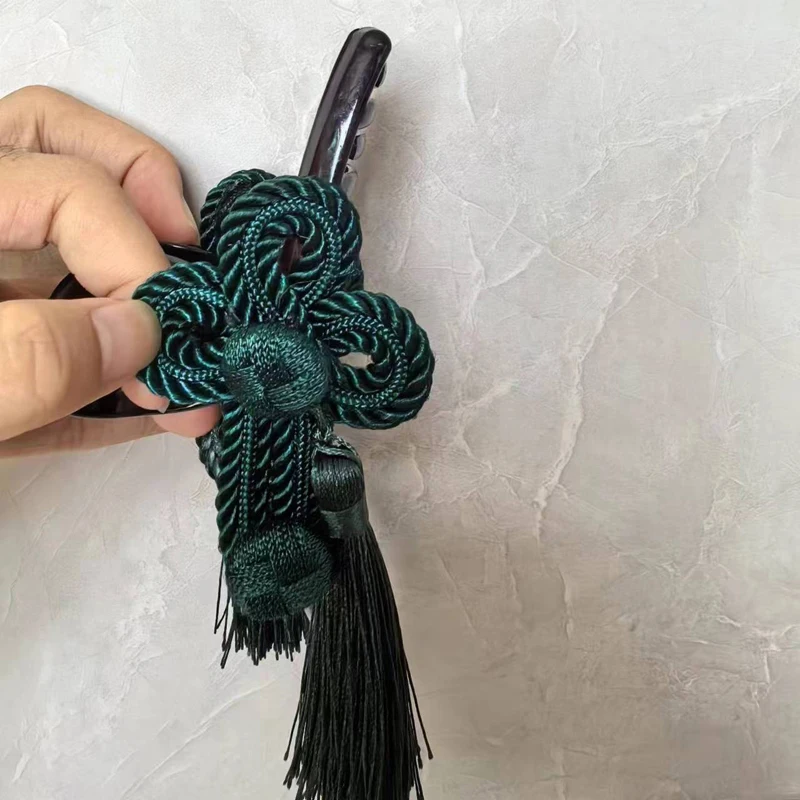 Simulated Hair Claw Chinese Ancient Style Hand Woven Tassel Acrylic Clip Dignified Cheongsam Hanfu Braided Updo Hair Accessories - Image 4