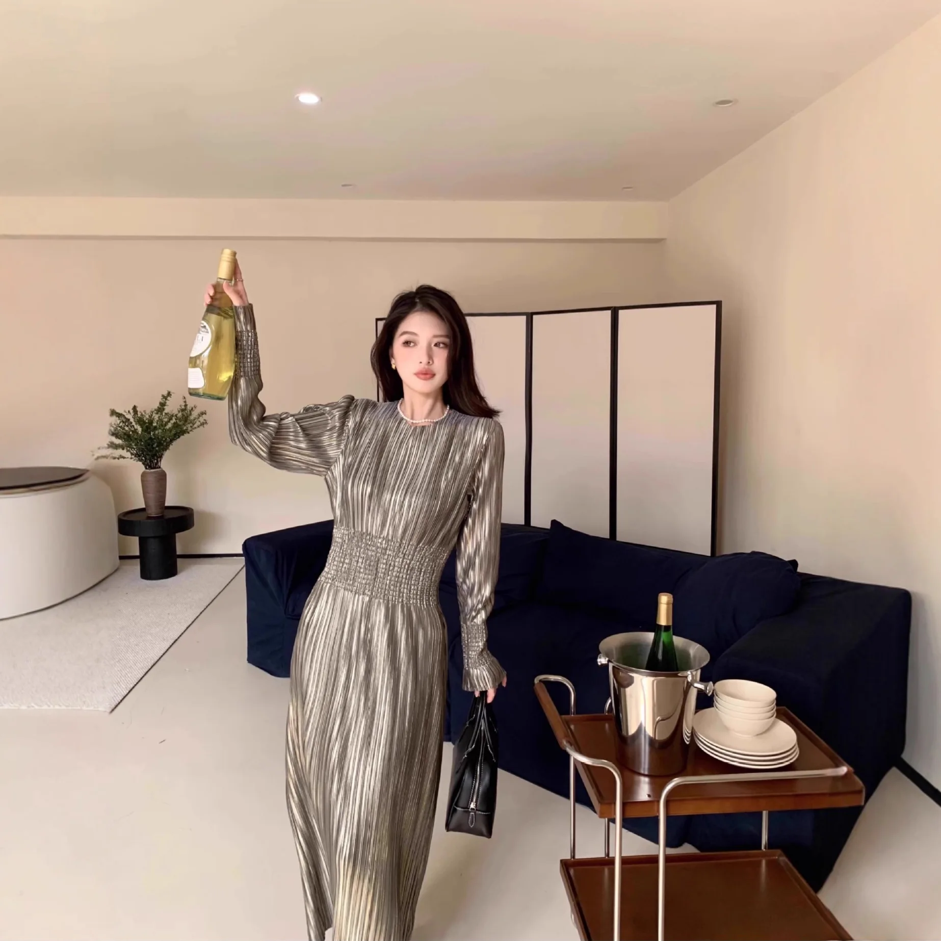 Miyake Pleated 2025 Autumn and Winter New French Dress with Gold Hot Touch, Gentle Wind, Embrace and Waist Cinching, Long Skirt