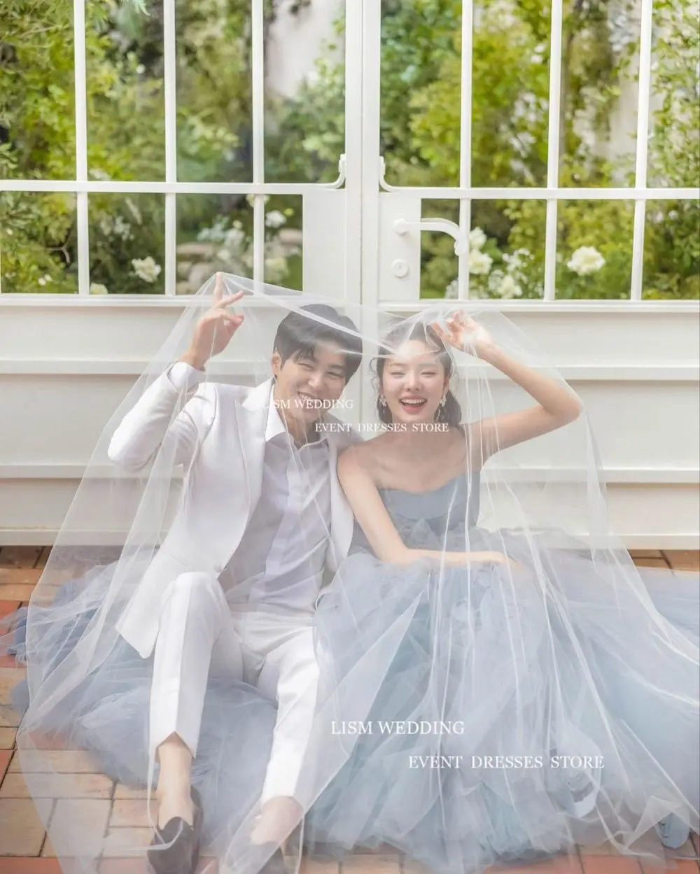 LISM semplice abito da sposa senza spalline corea servizio fotografico gonna gonfia morbido Tulle abito da sposa senza maniche lunghezza del pavimento abiti da sposa