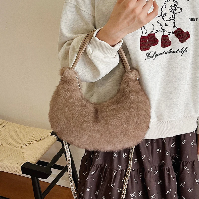 Halbmond-Design Lammwoll-Handtasche Clutch für Damen 2026 Winter Weiche Flauschige Handtasche Halbkreis-Plüsch-Umhängetasche Bolsa – Detail 7