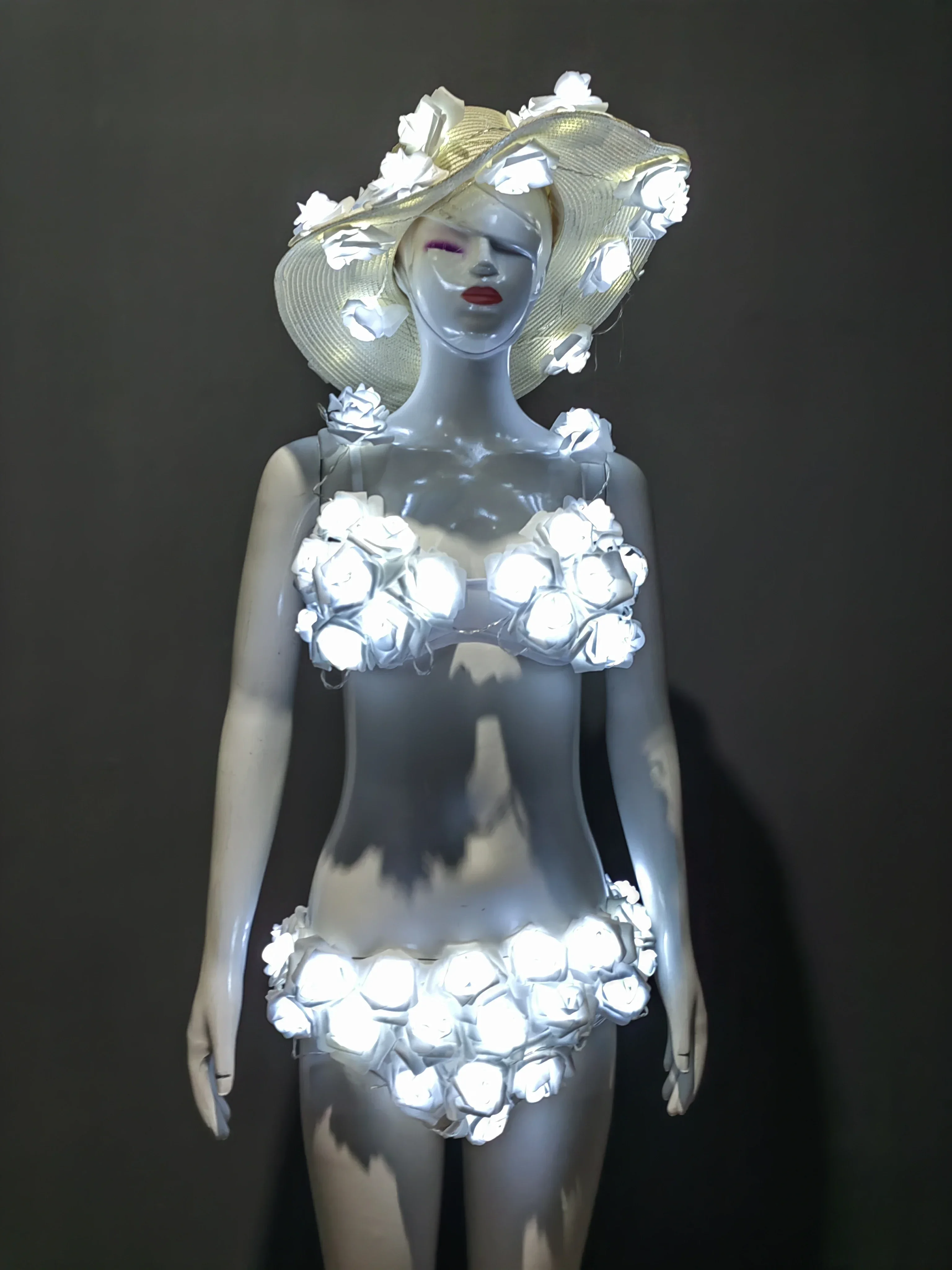 White Light-emitting LED Bikini Rose Flowers Bra Hat Sets Nightclub Lady Singer DJ Dance Wear Party Catwalk Pole Dancing Costume