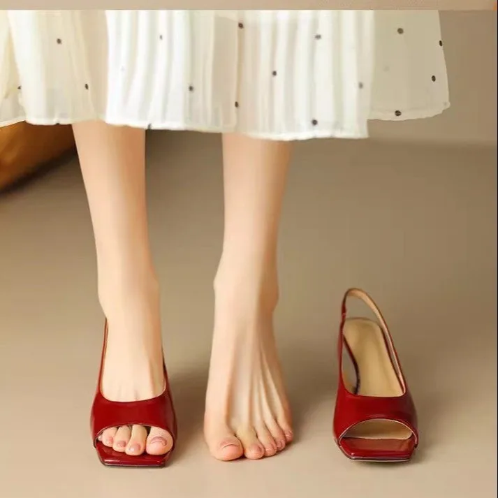 

Элегантные женские кожаные босоножки на тонком квадратном каблуке во французском стиле, летние, для светских мероприятий