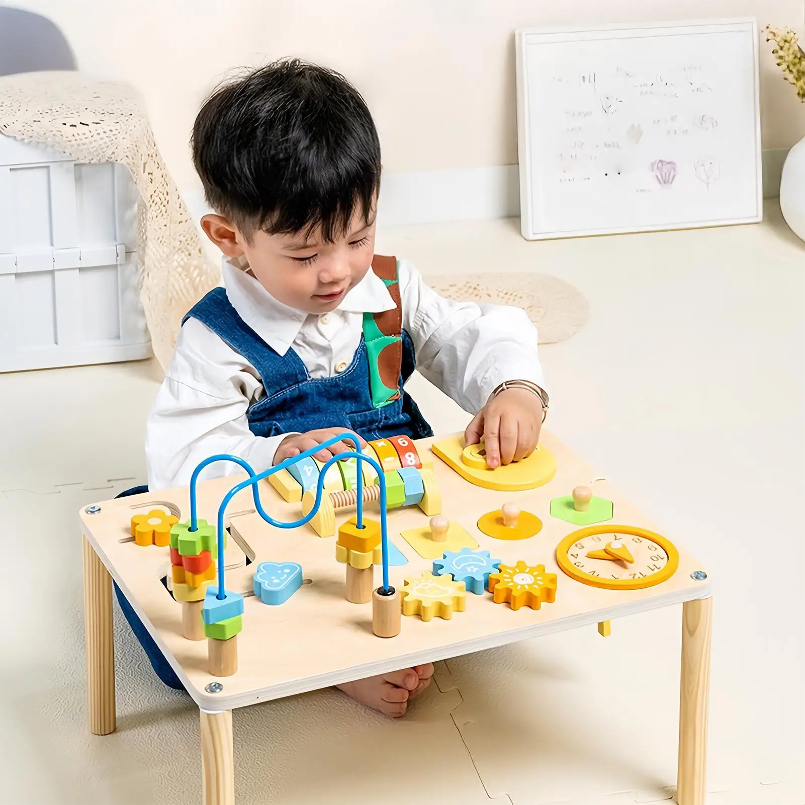 โต๊ะกิจกรรมไม้สำหรับเด็กวัยหัดเดิน เรียนรู้ทักษะพัฒนาการก่อนวัยเรียน ของเล่นมอนเตสซอรี่พร้อมตัวเรียงรูปทรงและเขาวงกตลูกปัด