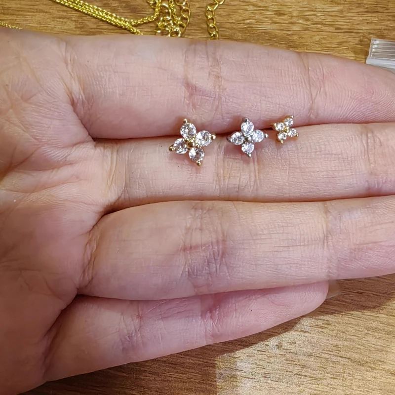 2026 New Trendy Earrings for Women with Mini Flowers, Compact Earrings for Sleeping, Non Removable Head Accessories