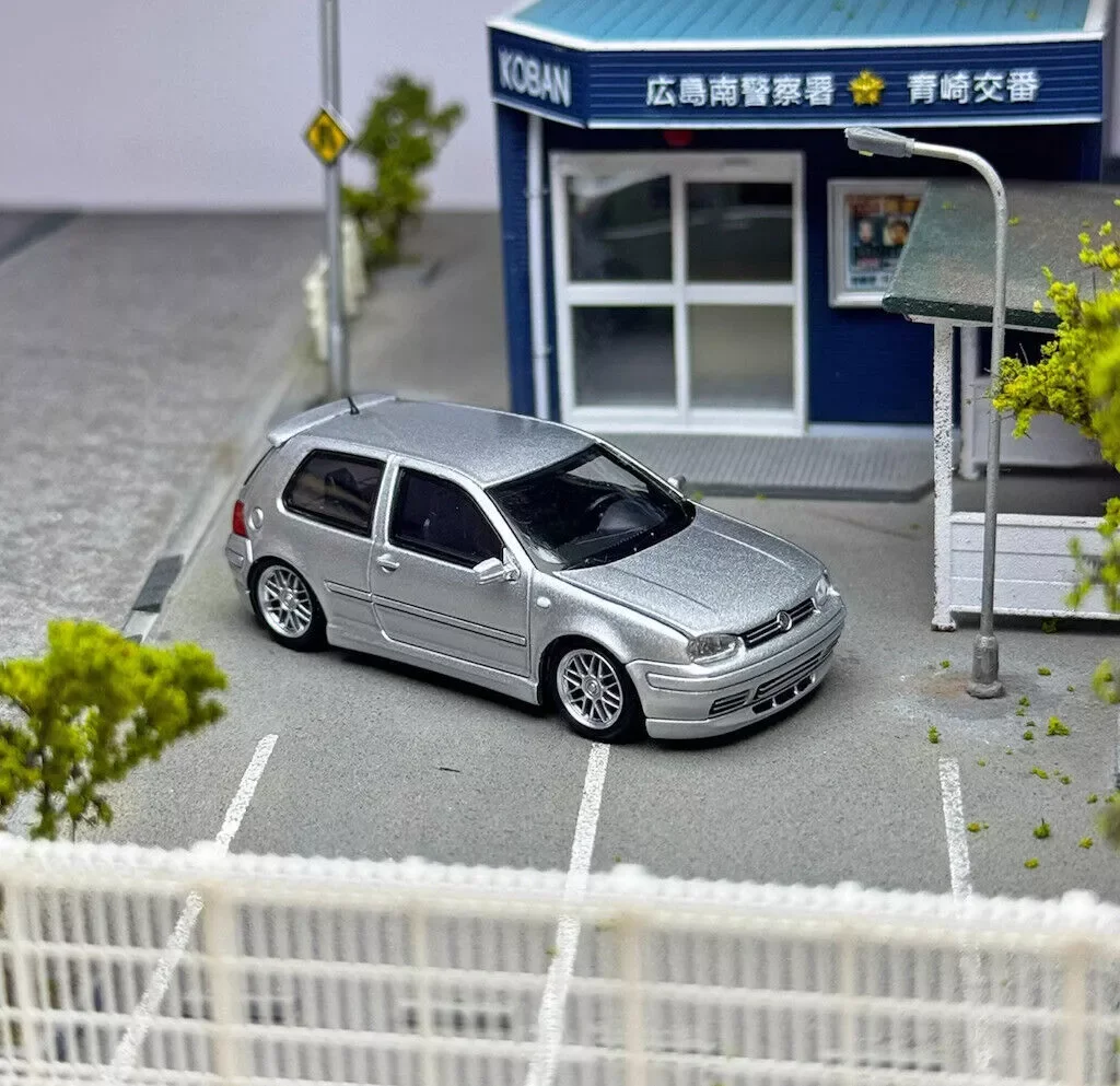 

FH 1:64 Silver Golf GTI MK4 Coupe Sports Model Diecast Model Car Collection Limited Edition Hobby Toys Car