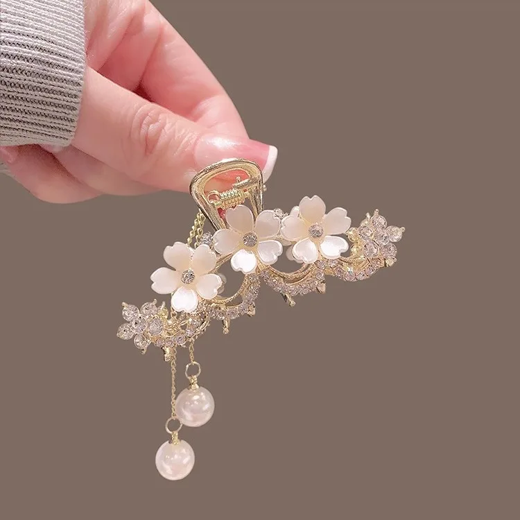 

1pc Zinc Alloy Rhinestone Flower Grab Clip, High-end Elegant Rose Hair Ornament, Exquisite and High-value Half Clip,