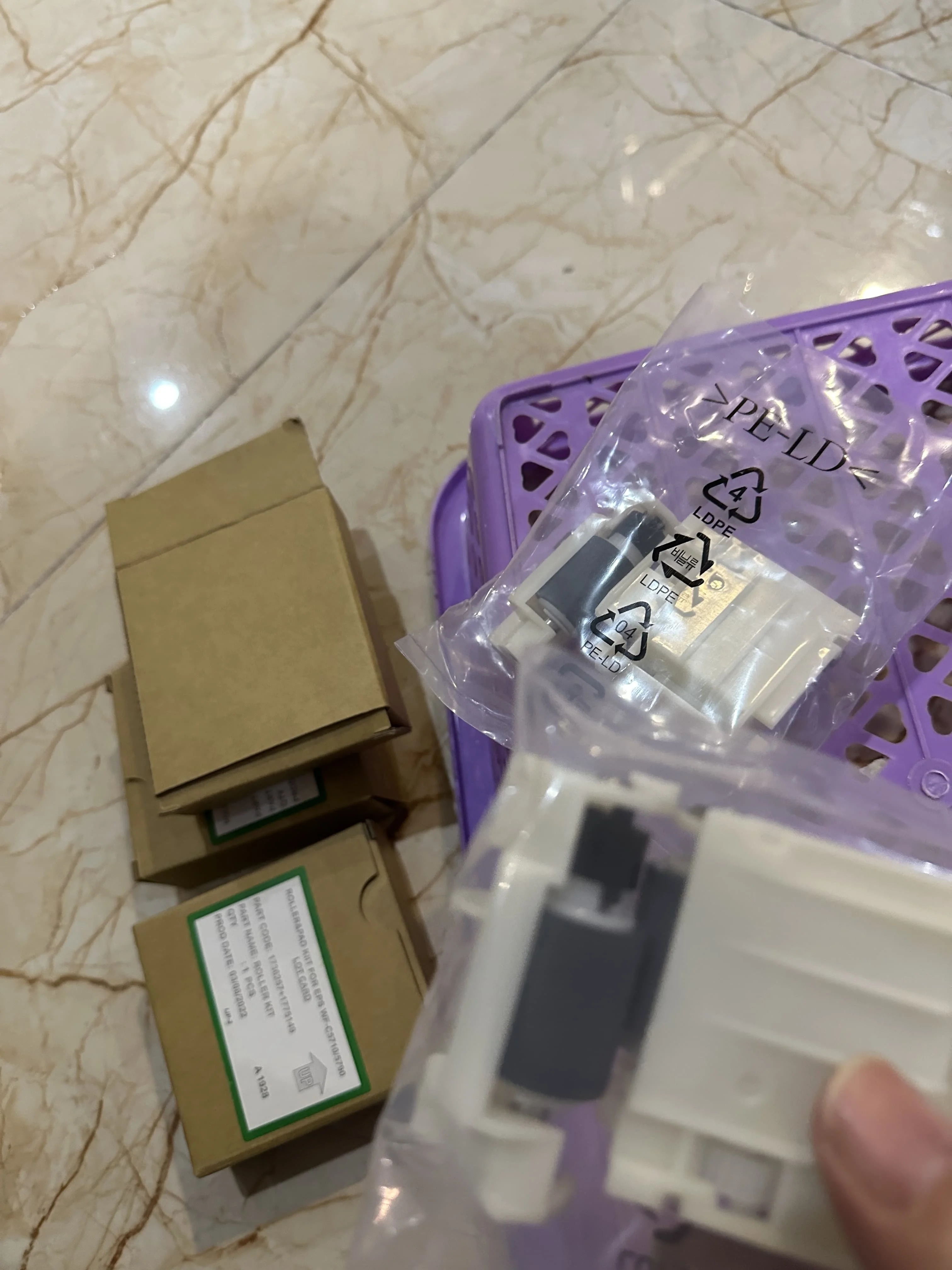 

1 комплект ролика захвата для EPSON WF C529R C579R C5210 C5290 C5299 C5710 C5790 M5298 M5299 M5799 ET-8700