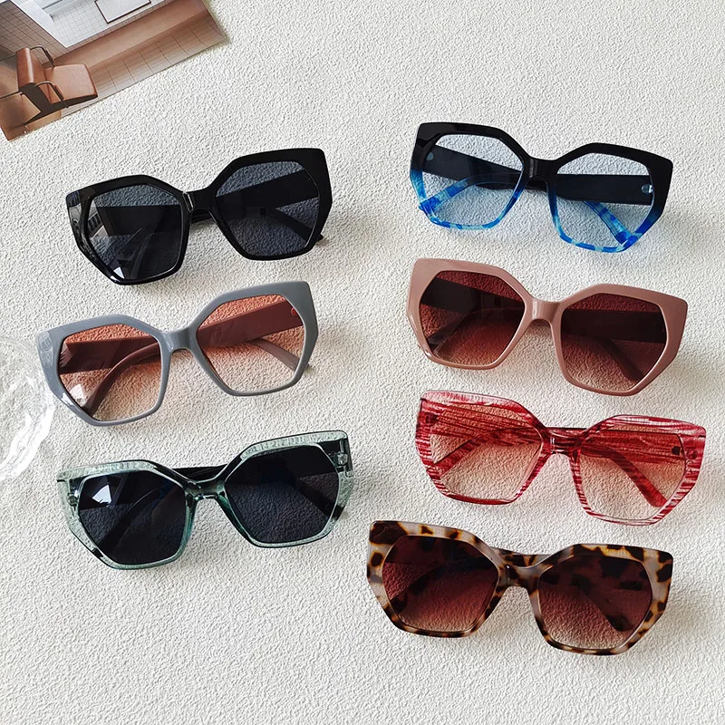 

Oversized Square Sunglasses Woman Retro Black Driving Shades Eyewear Female Vintage Brand Designer Mirror Sun Glasses Men