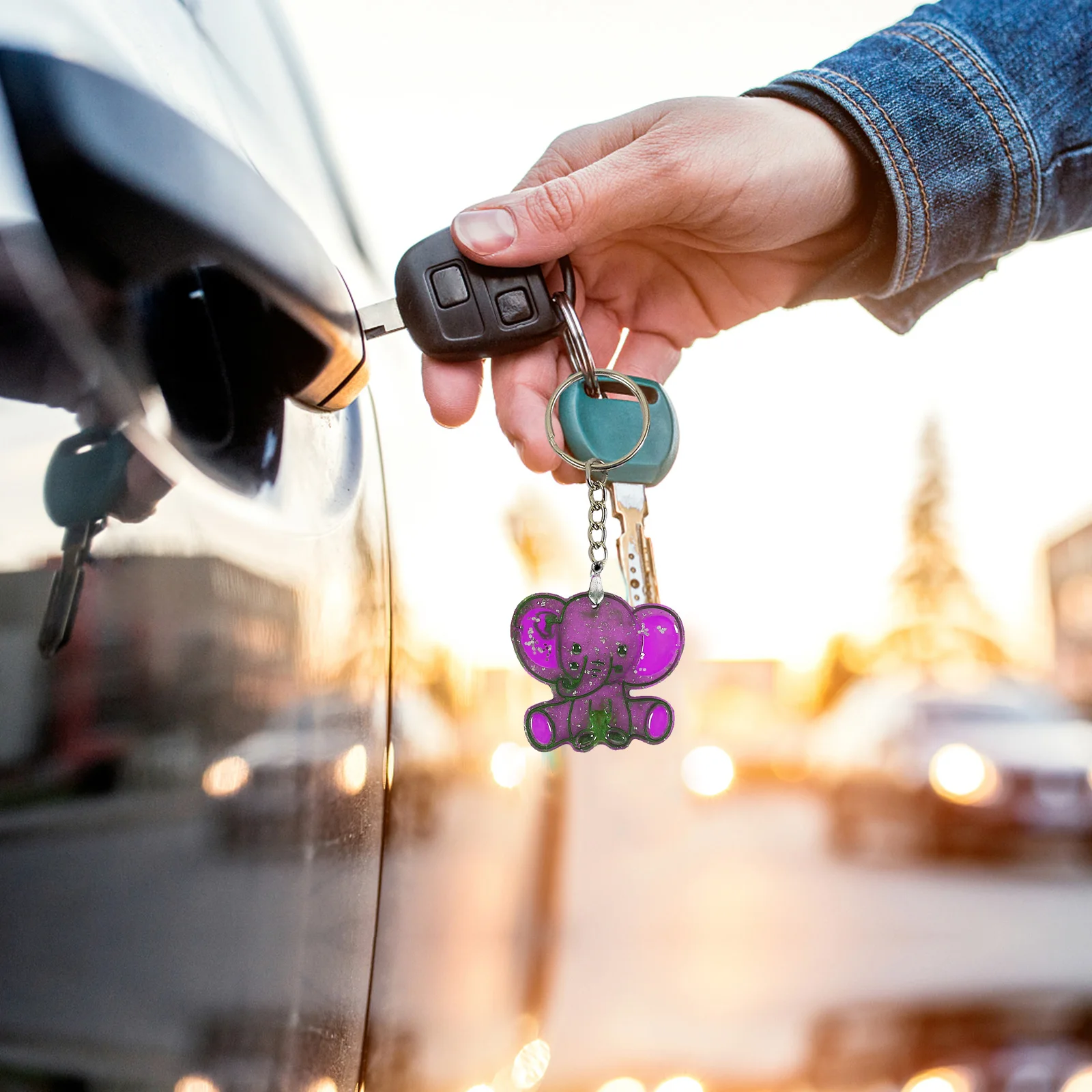 

4pcs Aromatherapy Pendant Mold Keychain Resin Car Charm Silicone Flexible Nonstick Casting Jewelry Accessories