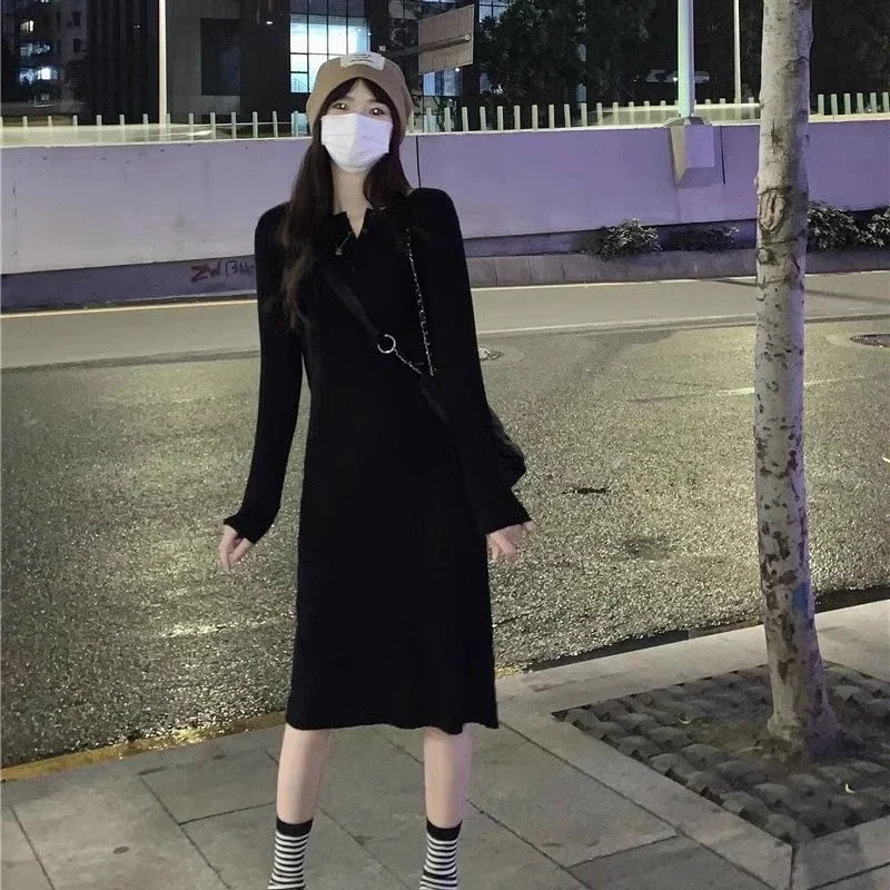 Pitgebreide jurk voor dames in de herfst en winter Middellange trui-jurk tot over de knie voor binnenbasisrok