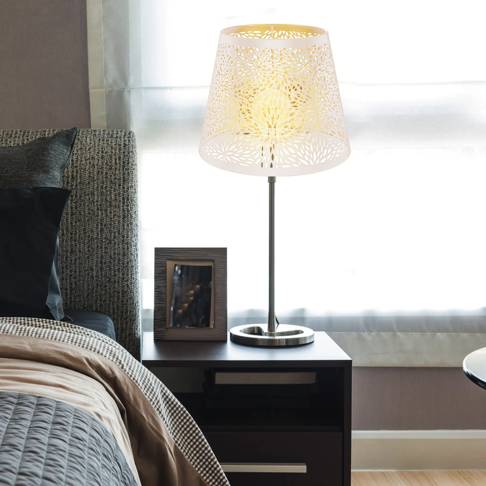

E27 Metal Lamp Shade Hollow Wire Mesh White Gold Pattern Bedroom Home Decor Pendant Ceiling Light Cover Household Iron