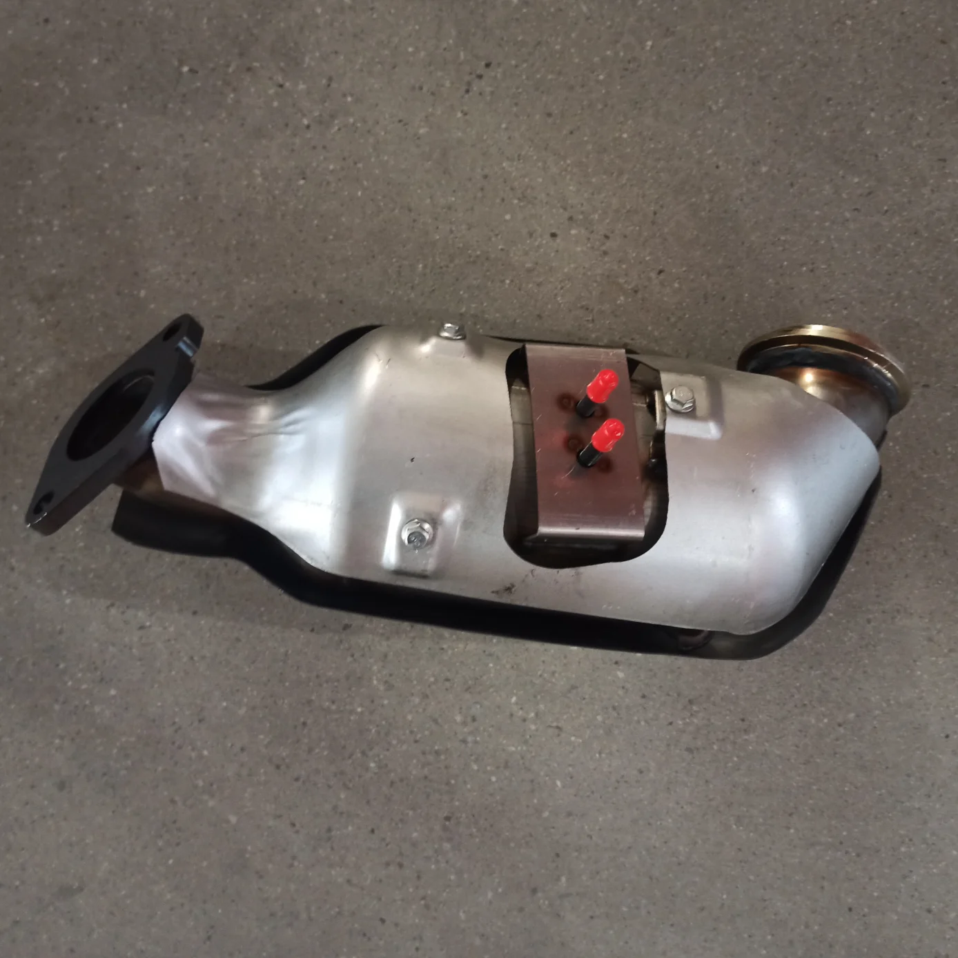 

Catalytic Converter For 2017 Ford Taurus With A 2.0L 4-cylinder Engine 100004CFA