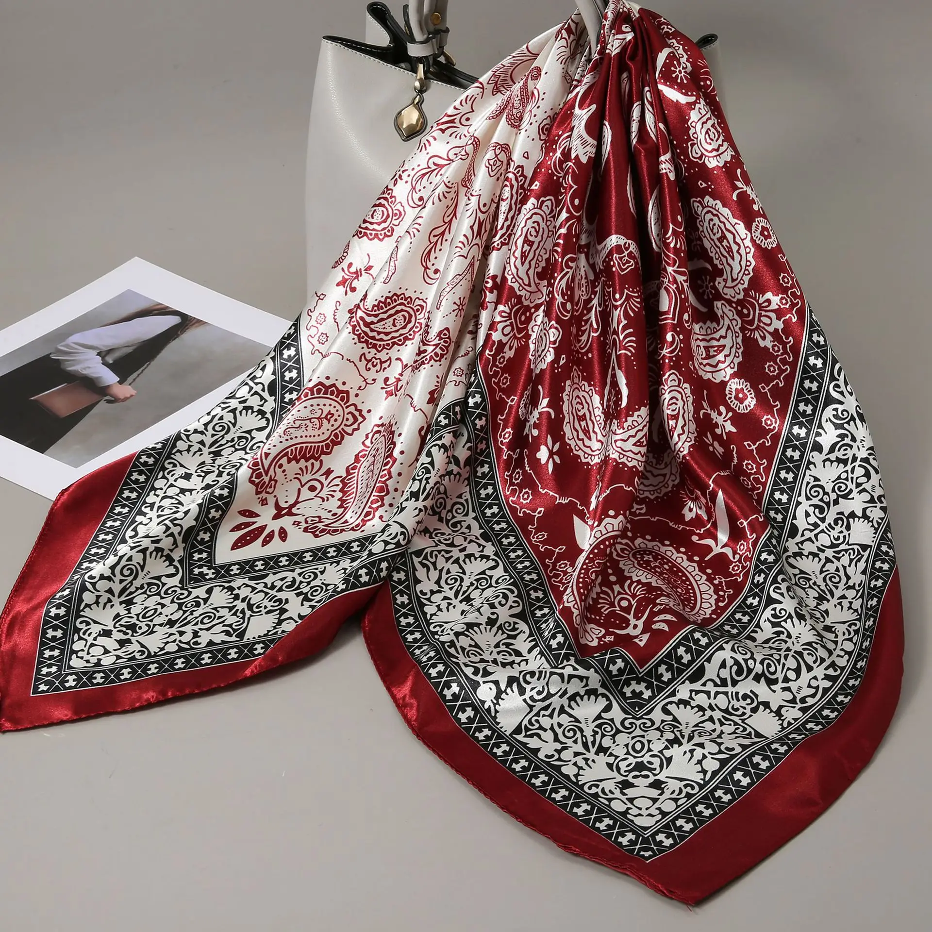 

Small Silk Scarf for Women, Large Square Scarf, Gauze Scarf for Spring, Autumn, and Winter, Paired with a Shirt, for Middle-Aged Mothers, Square 90×90 Thin Scarf