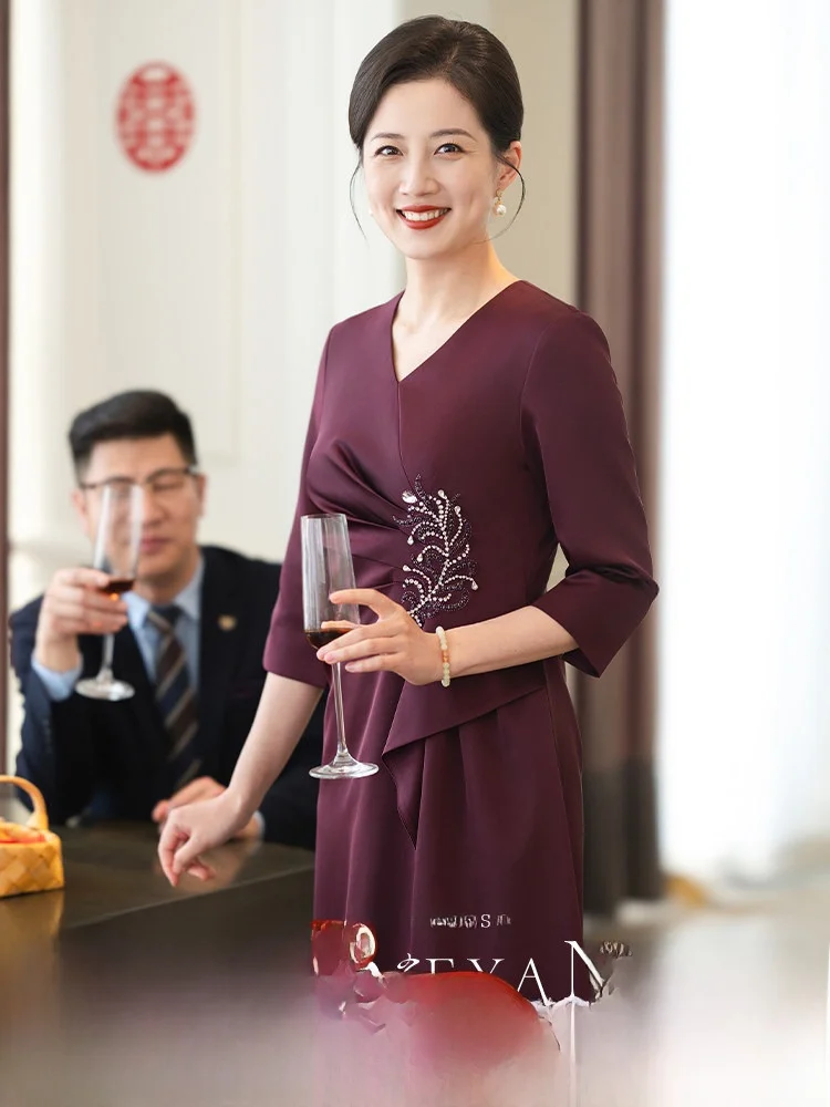 

Ele Young Mom Wedding Dr 2026 Engagement Celebration Dr High-End Faionable Mother-In-Law Wedding Banquet Outfit