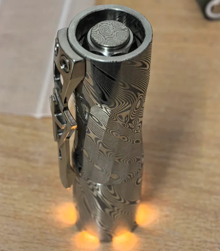 Used EDC Damascus Superconducting Flashlight H17FX Outdoor Tools Strong Light Torch Lamp Decompression Toy