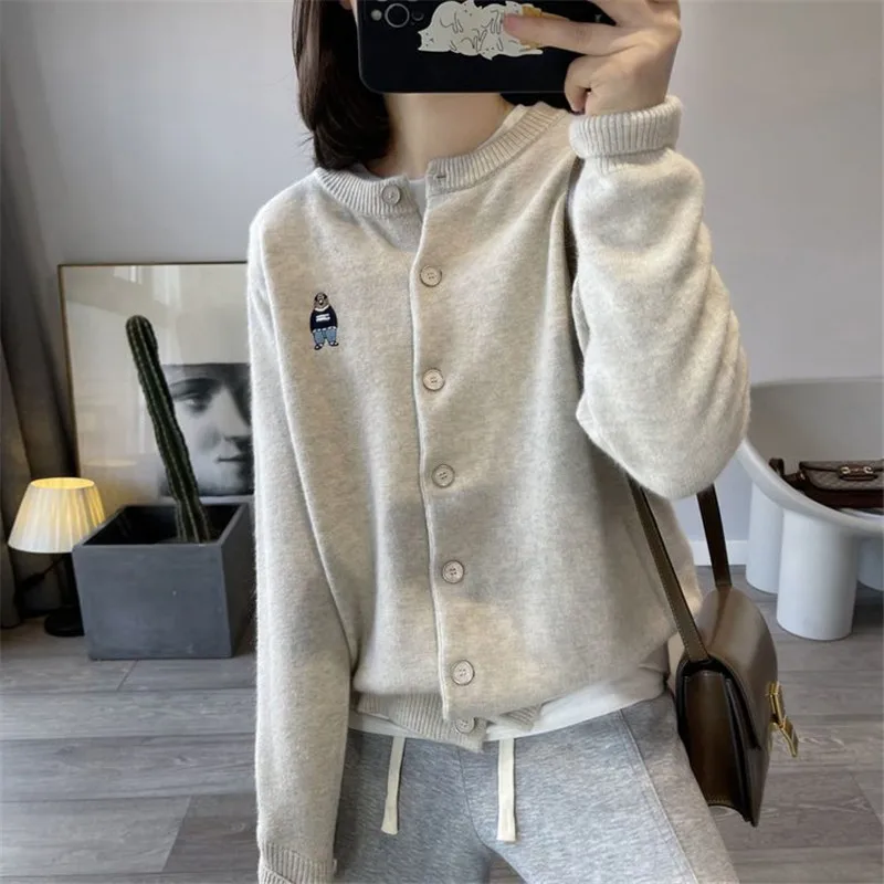 Spring 2024 Women\'s Golf Wear Tennis Sweater Jacket Embroidered Teddy Bear Knitted Cardigan Round Neck Long Sleeved Top Clothing