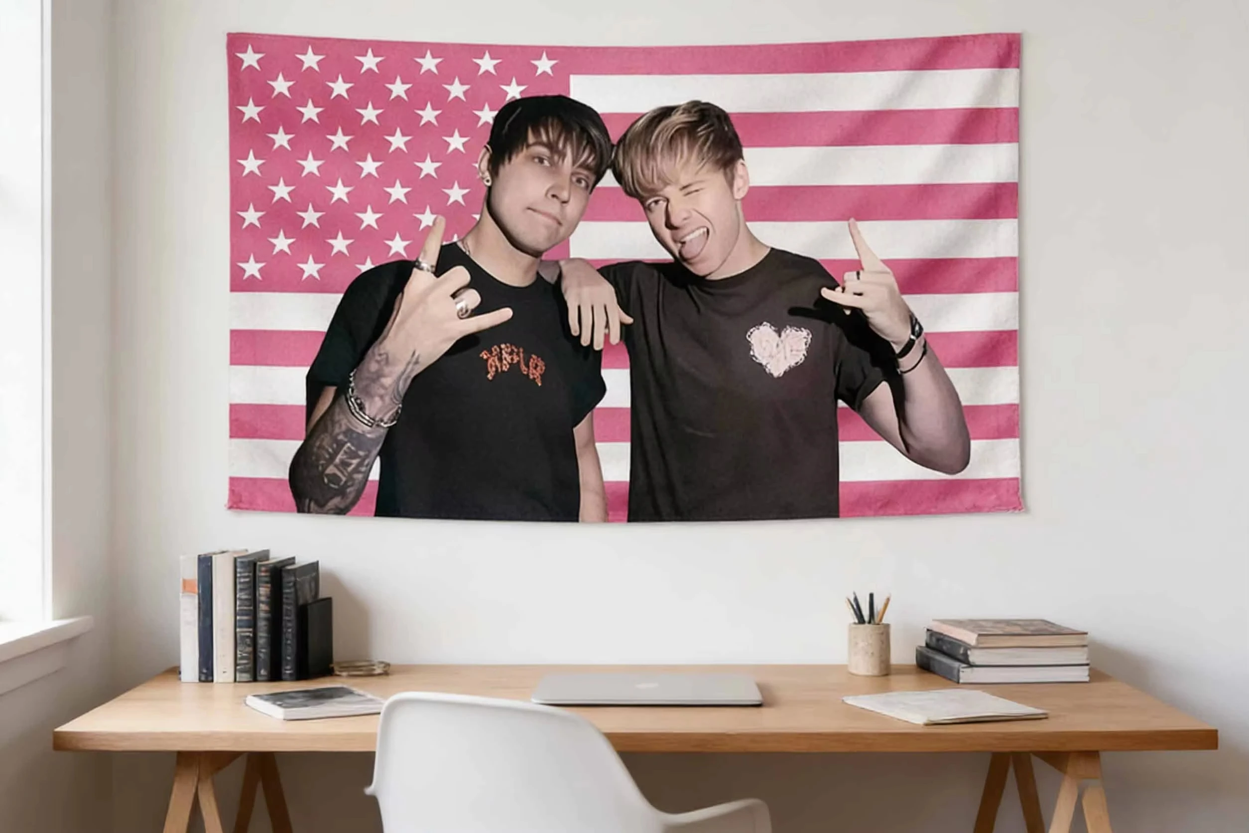 Jake&Johnnie Sam Colby Pink American Flag Tapestry Stars And Stripes Wall Hanging Ideal for College Dorm Bedroom Decor Fan Gift