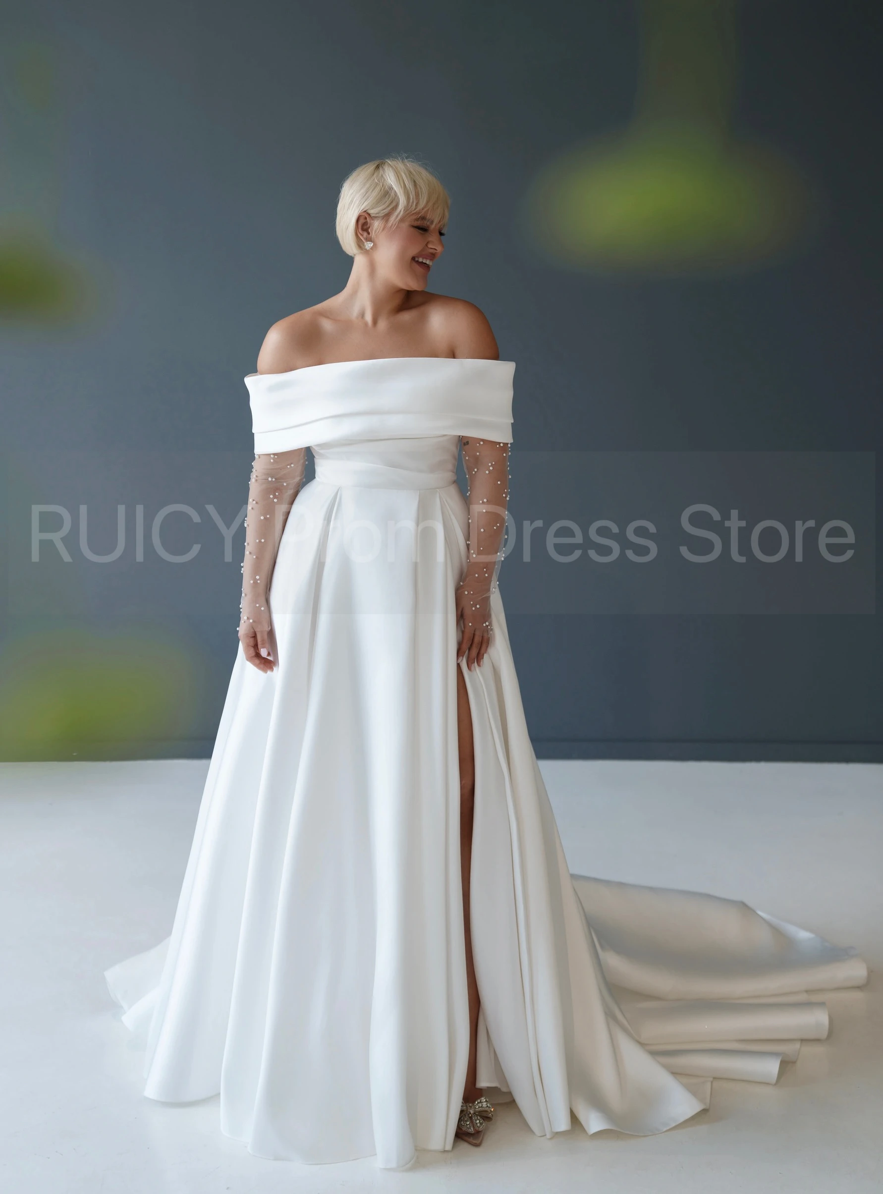 2025 Elegant Wedding Dresses With Detachable Sleeve Off The Shoulder Pearls Satin Plus Size Bride Dress Slit Gown robe de mariée