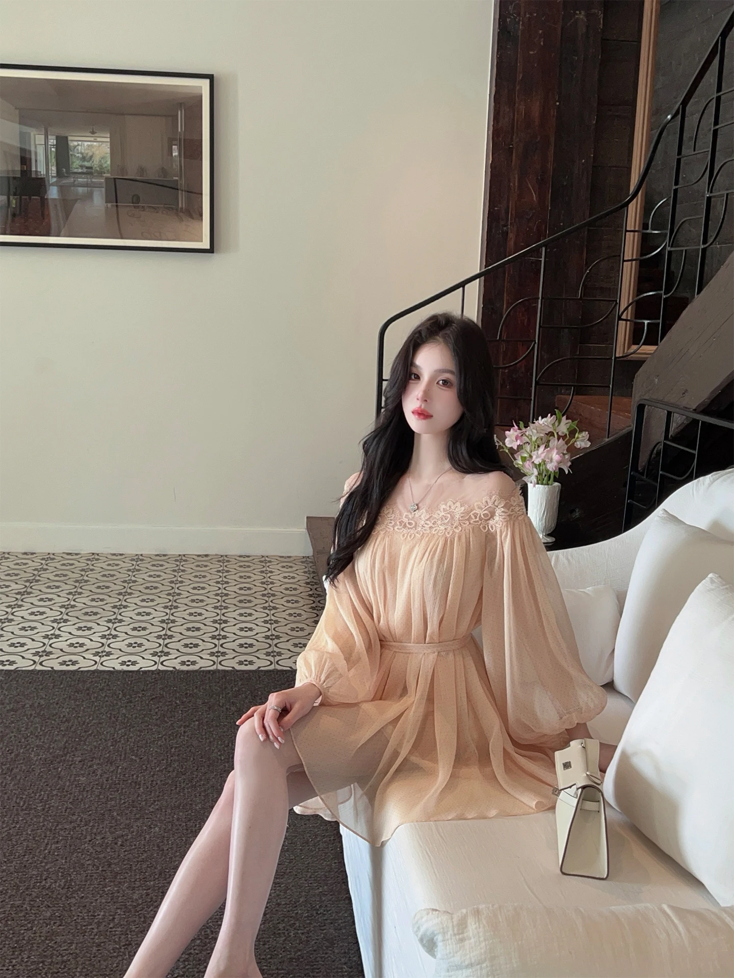 

Летнее оранжевое кружевное платье FairyJiang с открытыми плечами, в горошек, с рукавами-фонариками, приталенное, с короткой юбкой и поясом