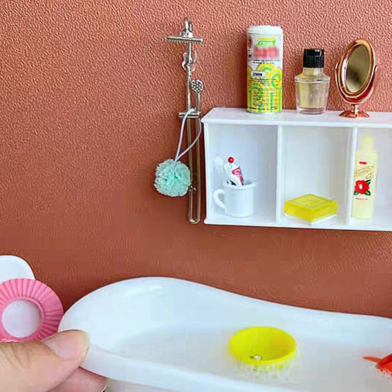1 Dollhouse Miniature Shower Model 1:12 Mini Bathroom Toilet Scene Decoration Model It Can Also Be Used as a Shooting Prop