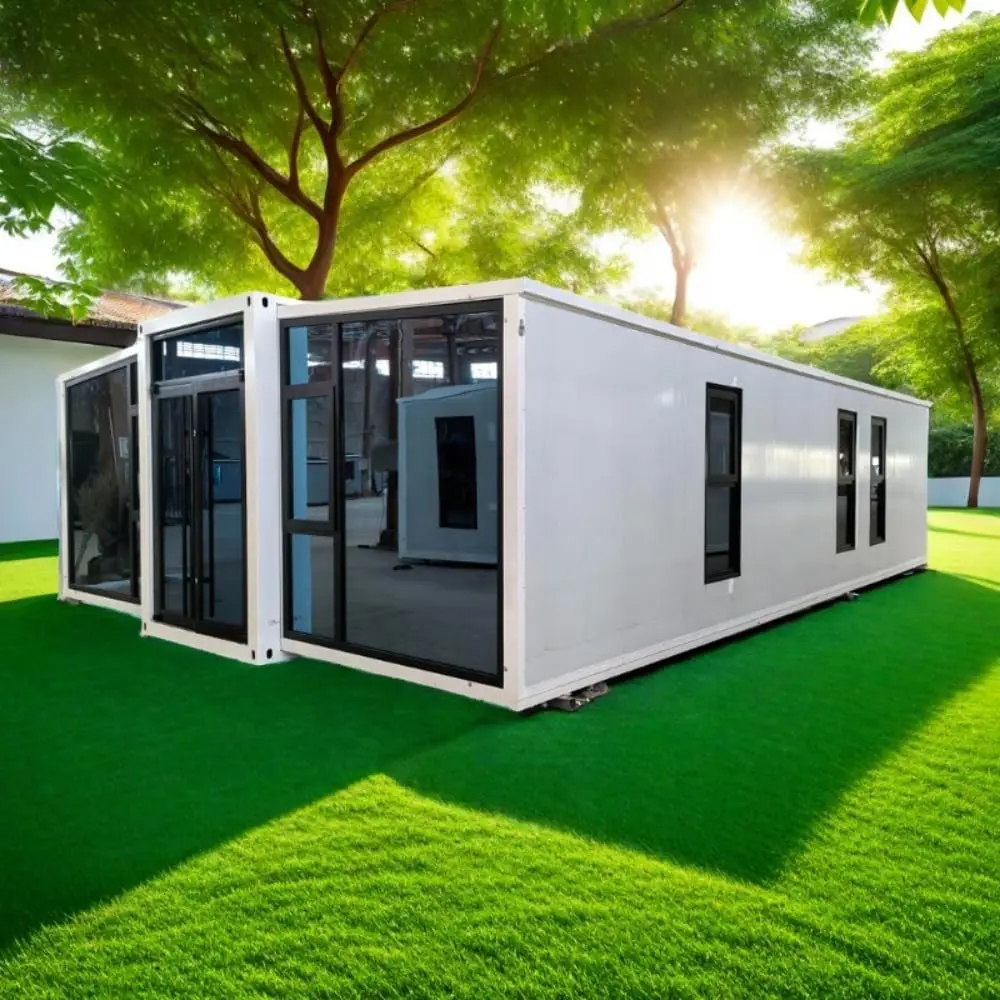 Luxury Expandable Container House, 20ft and 40ft Steel Prefab Villa with 3 Bedrooms and Bathrooms for Living Office