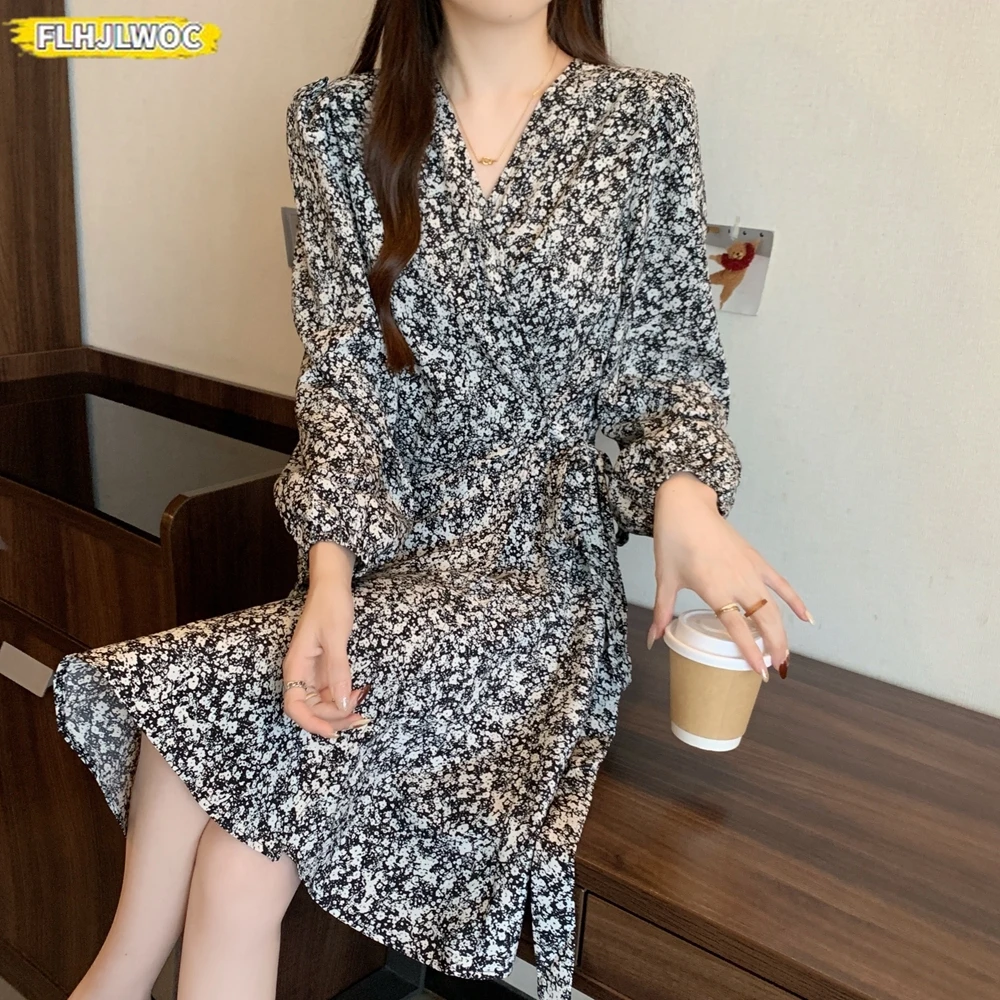 قطعة واحدة التفاف فساتين جديدة 2025 امرأة لطيف الفتيات الربيع الصيف طويلة الأكمام الأزهار طباعة ريترو خمر الدانتيل متابعة ربطة القوس فيونكة فستان قصير