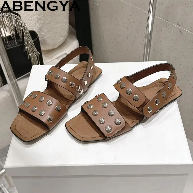 

Hot Sale Holiday Beach Sandals Women Rivet Studded Dress Shoes For Women Summer Real Leather Flat Sandals Woman