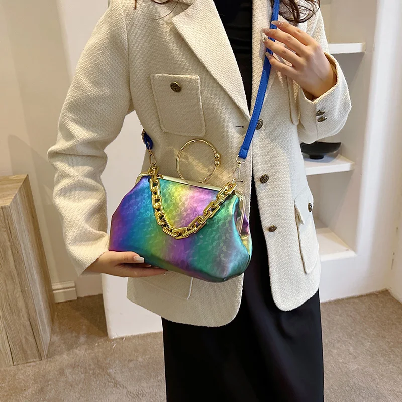 2024 New Designer Women Thick Chain Clip Shell Gold Blue PU Leather Handbags Lady Evening Party Wedding Clutch Messenger Bags