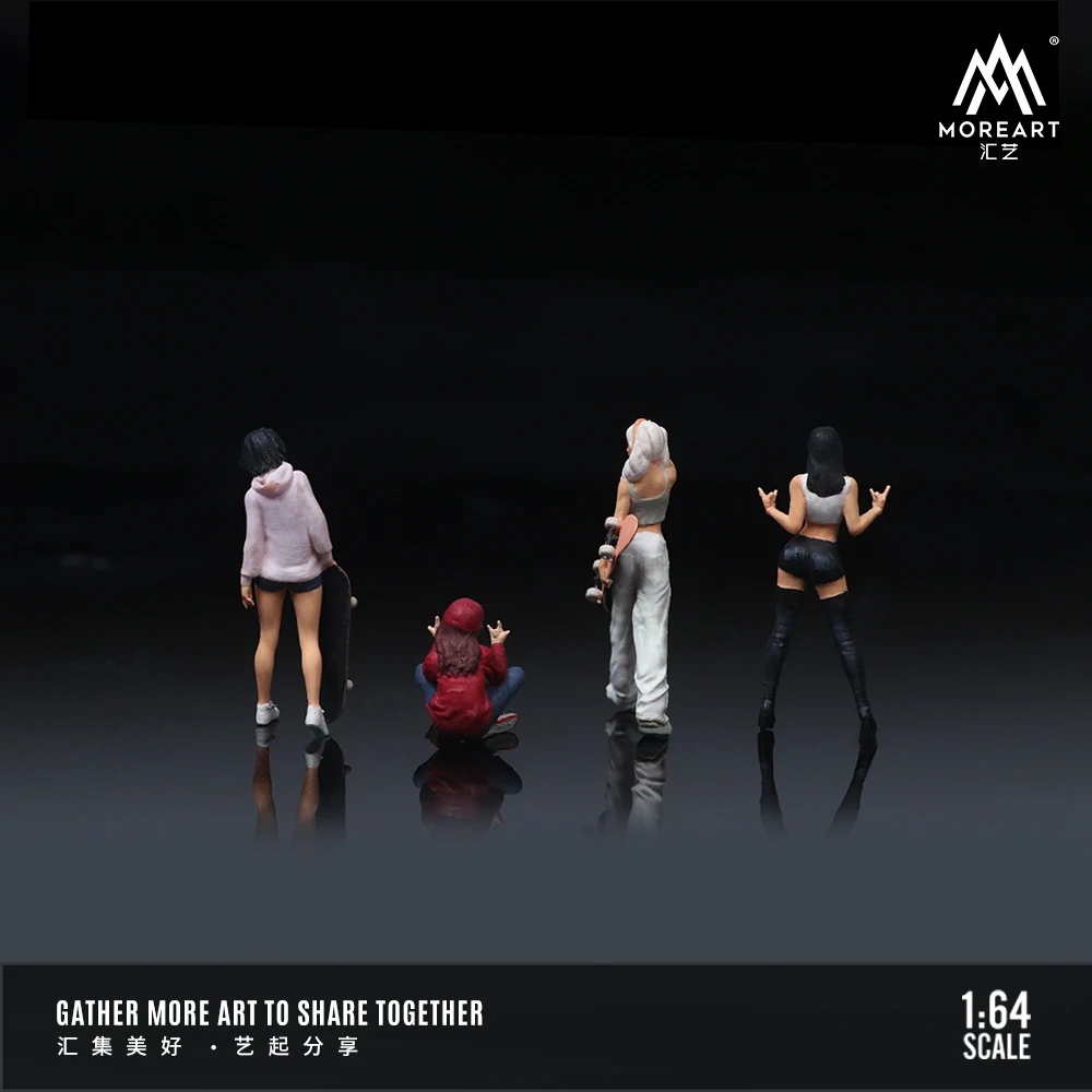 MoreArt 1/64 Quatro lindas meninas rua hipster jogar conjunto de bonecos de ação de resina