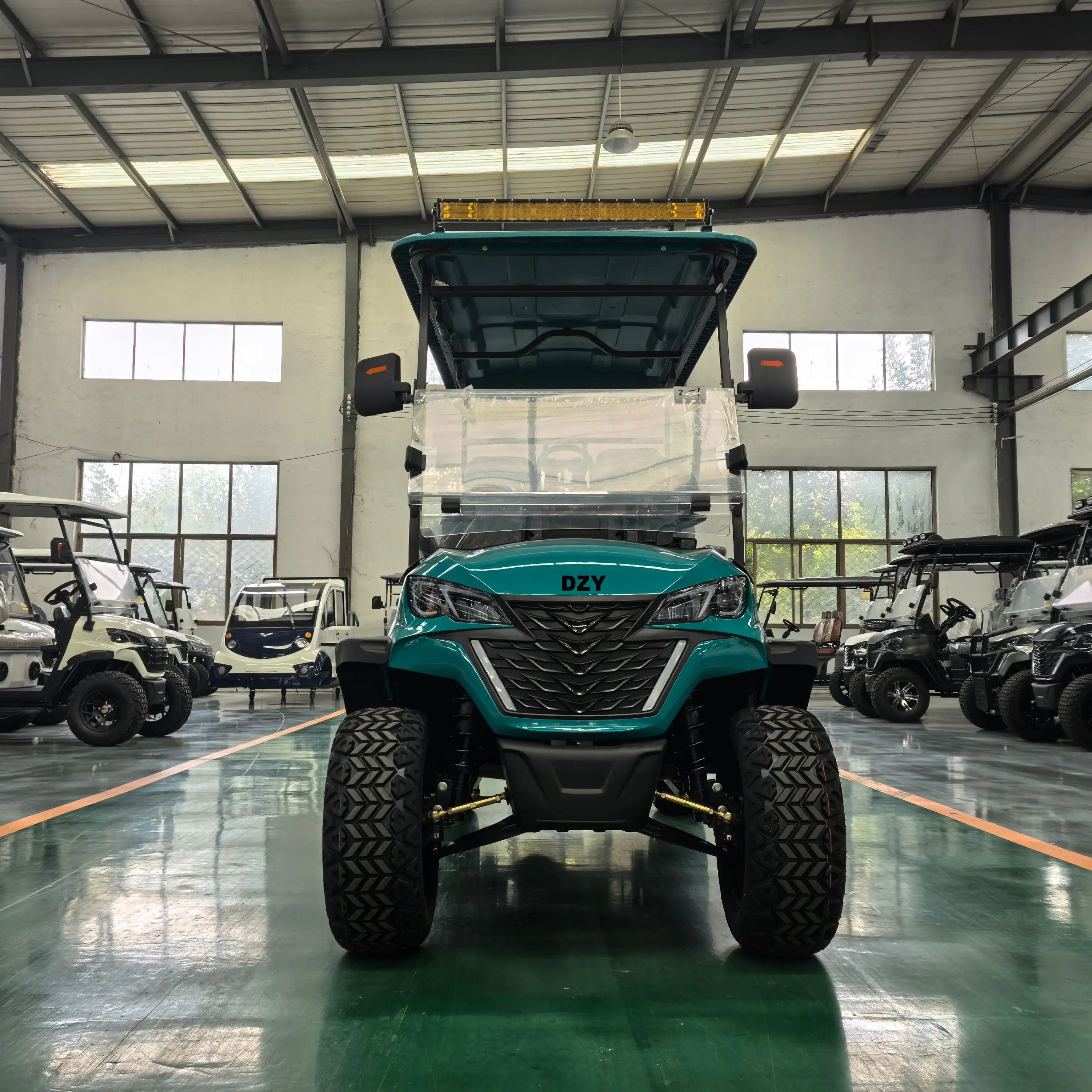 Customizable 6-person golf cart scooter 2 4 6-seater electric golf course cart 2026 hot selling off-road golf driver cart