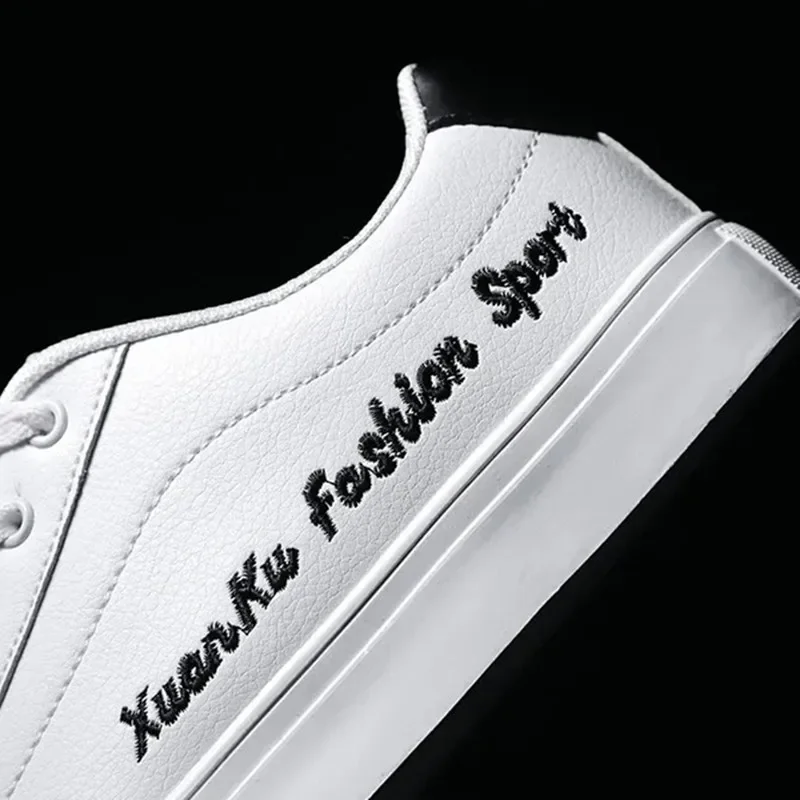 New Fashion Men Shoes Breathable Men's Sneakers Low Platform Lace Up Walking Trainers Man Outdoor Casual White Shoes