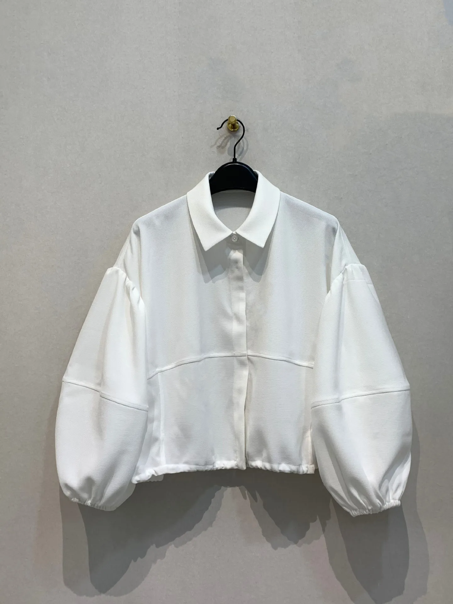 

Kuzuwata New Summer Simple Fresh Ropa Mujer Turn-down Collar Moda Vintage Lantern Sleeve Blouse Japan Slim All-match Women Shirt