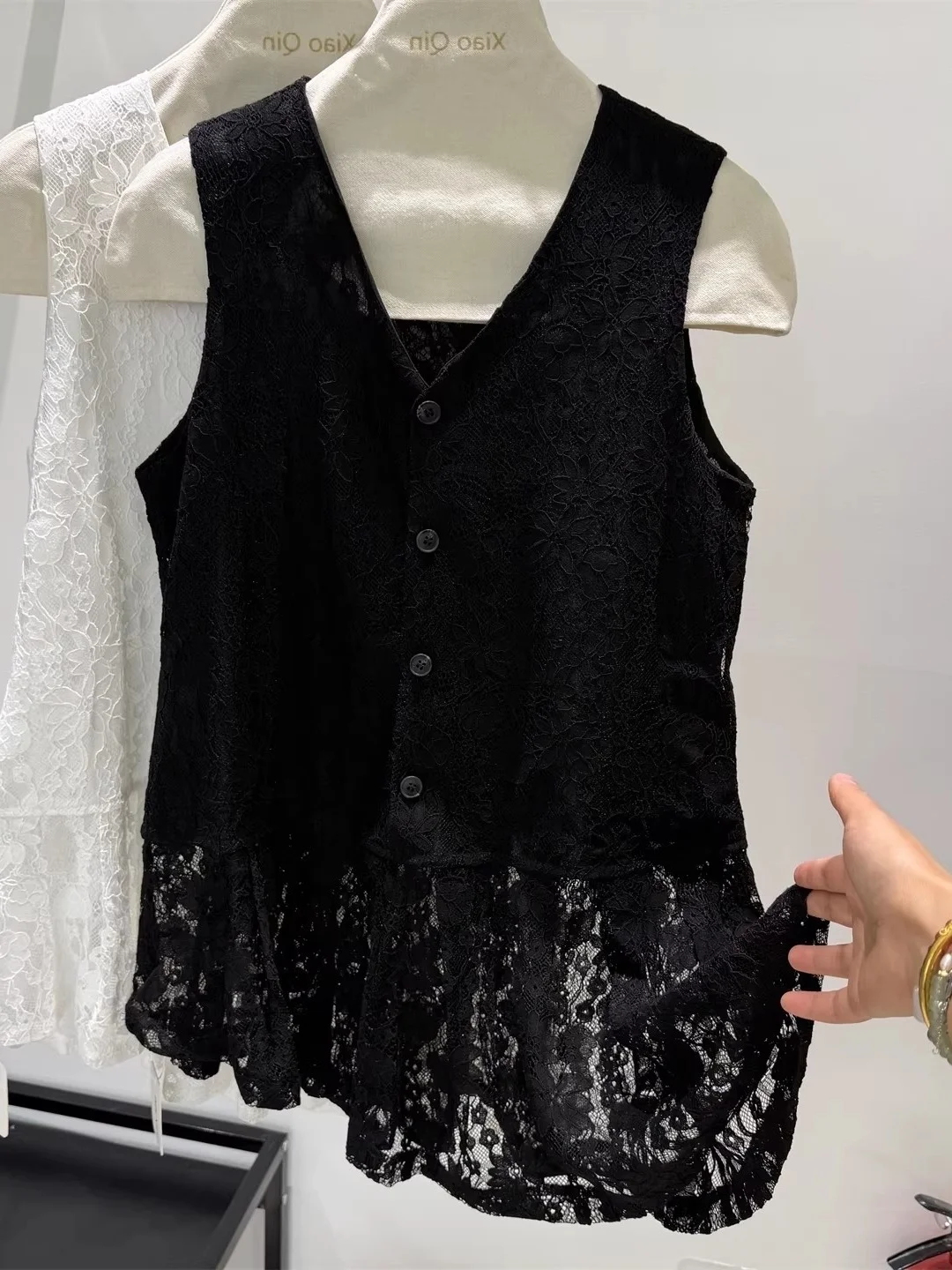 Ladies Casual Style Lace Hook Flower V-neck Backless Mid-length Irregular Splicing Sleeveless Extra-large Top Women's Wear
