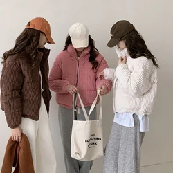 Parkas cortas de pana para mujer, chaqueta de plumas gruesas, abrigos recortados Harajuku coreanos, prendas de vestir cálidas informales acolchadas de algodón, invierno, nuevo