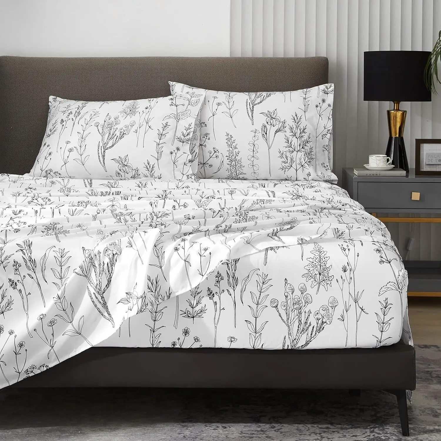 

Комплект постельного белья King Size с цветочным узором, глубокие карманы 18 дюймов, 1800 нитей, черно-белый дизайн с листьями, мягкая дышащая микрофибра