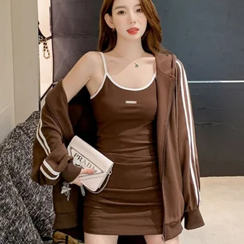 봄 새로운 순수한 욕망 미적 섹시한 허리 장착 Bodycon 스커트 여성을위한 유행 캐주얼 슬리밍 Sweatsuit 유행