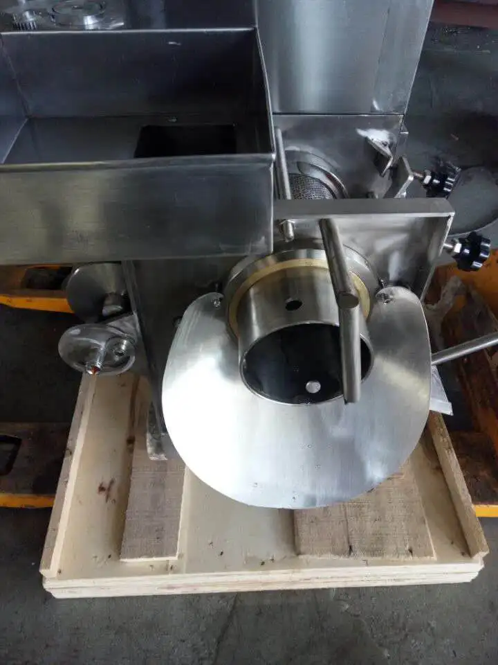 Fotografia 5: Máquina Automática de Processamento de Peixe, Coletora de Carne de Peixe