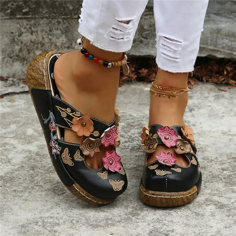 Summer Retro Plum Blossom Baotou Slippers Women\'s New Fashion Totem Thick Sole Anti Slip Sandals Outdoor Beach Flat Casual Shoes