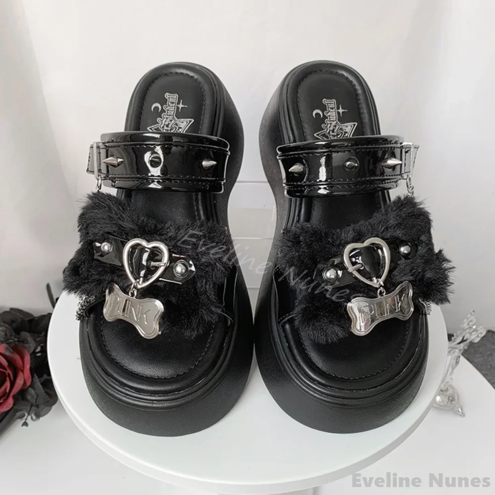 Rivet Belt Buckle Flat Slippers Women Summer Fur Metal Decoration Punk Platform Sandals 2025 New Fashion Hotties Outdoor Slipper