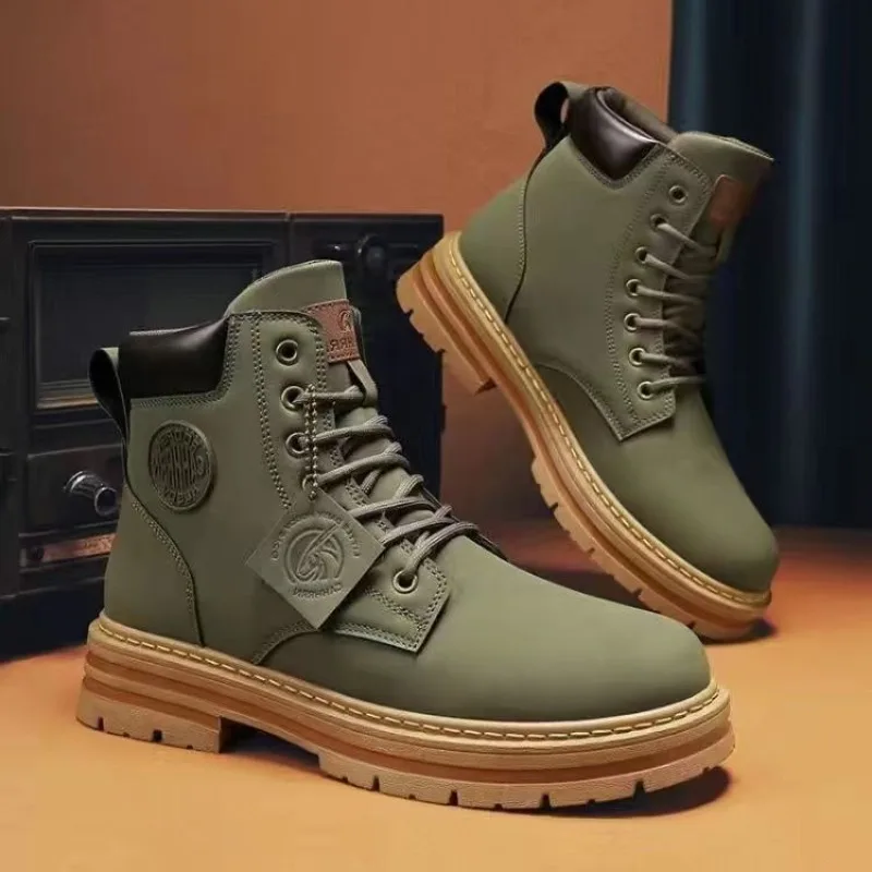 Botas de carga de plataforma versátil masculina, cano alto, antiderrapante, versão coreana, sapatos de maré, curtas, primavera, outono, novas