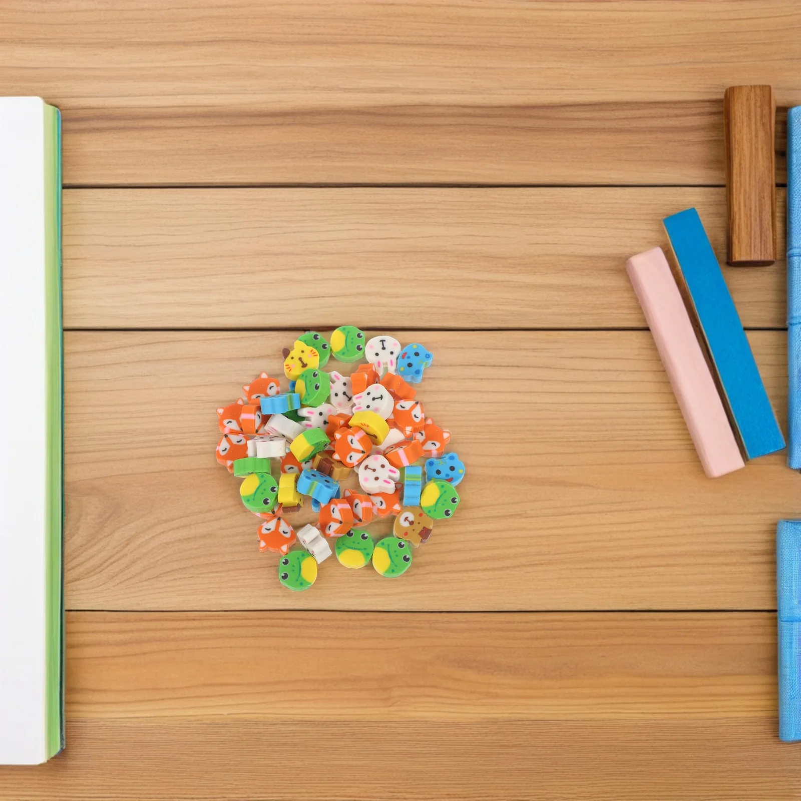 300개 미니 동물 지우개 창의적인 음식 만화 모양 학교 용품 지우개 크리스마스 휴일 선물