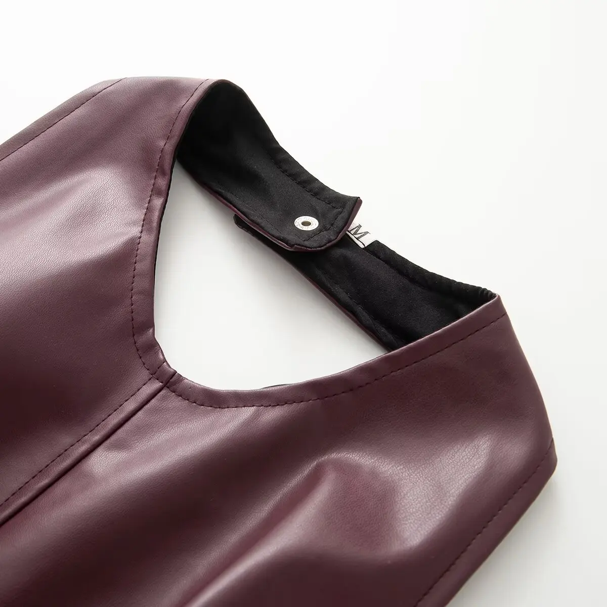 Vintage Faux Leather Tassel Vests Women's Slim Sleeveless Backless Halter Tops 2026 New Ladies Spring Summer Solid Outwear Brand