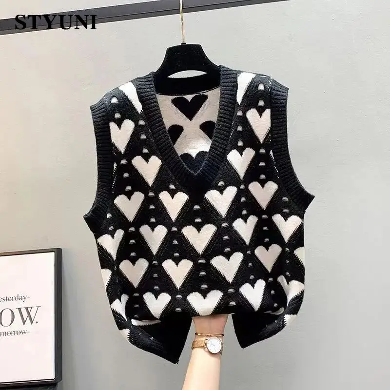 Heart Vintage V-Neck Loose Pullover Knitted Sweater Sleeveless Women's Vest Korean Fashion Autumn Winter Female Tops Female Tops