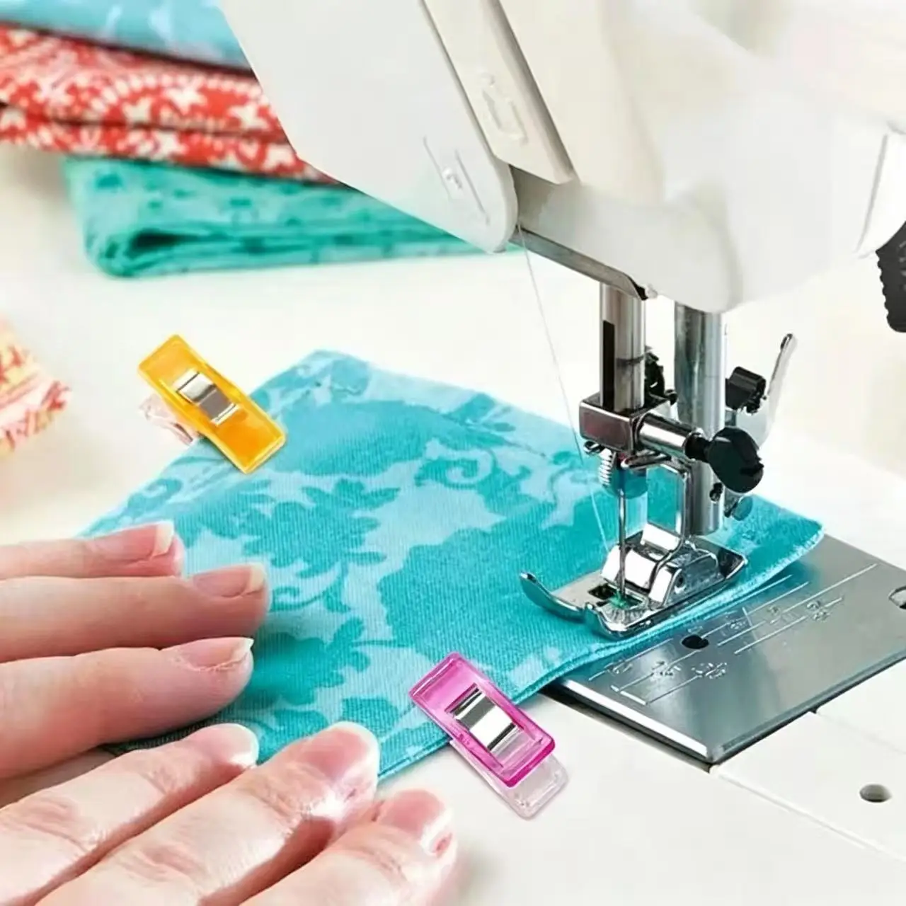 50PCS Sewing Clips Colorful Clips Multipurpose Plastic Craft Crocheting Knitting Safety Clothing Clips Color Binding Clips Paper