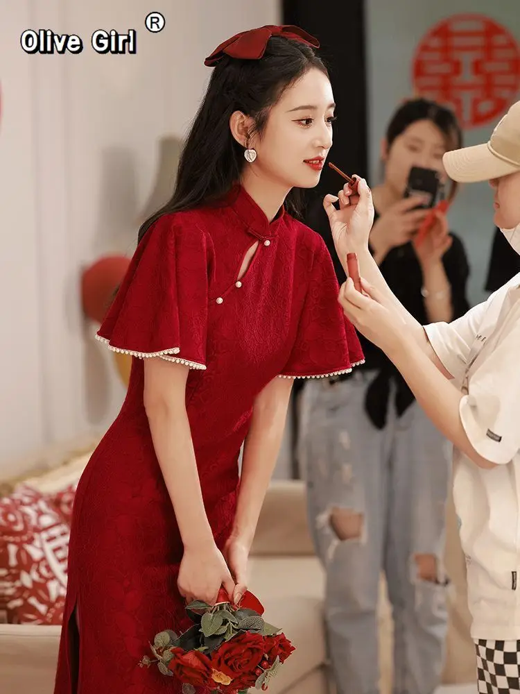 Abito rosso Cheongsam Toast per le spose Stile cinese Petite Abito da sposa di fascia alta Abbigliamento donna Versione migliorata qipao