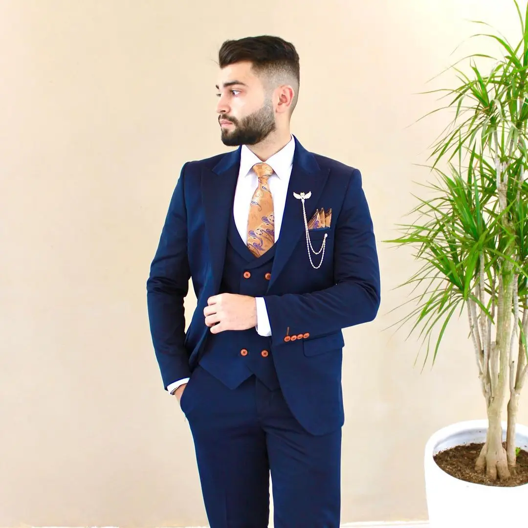 Traje clásico de negocios para hombre, chaqueta de tres piezas hecha a medida con un botón, chaleco, pantalones, traje Formal de diseñador para ocasión