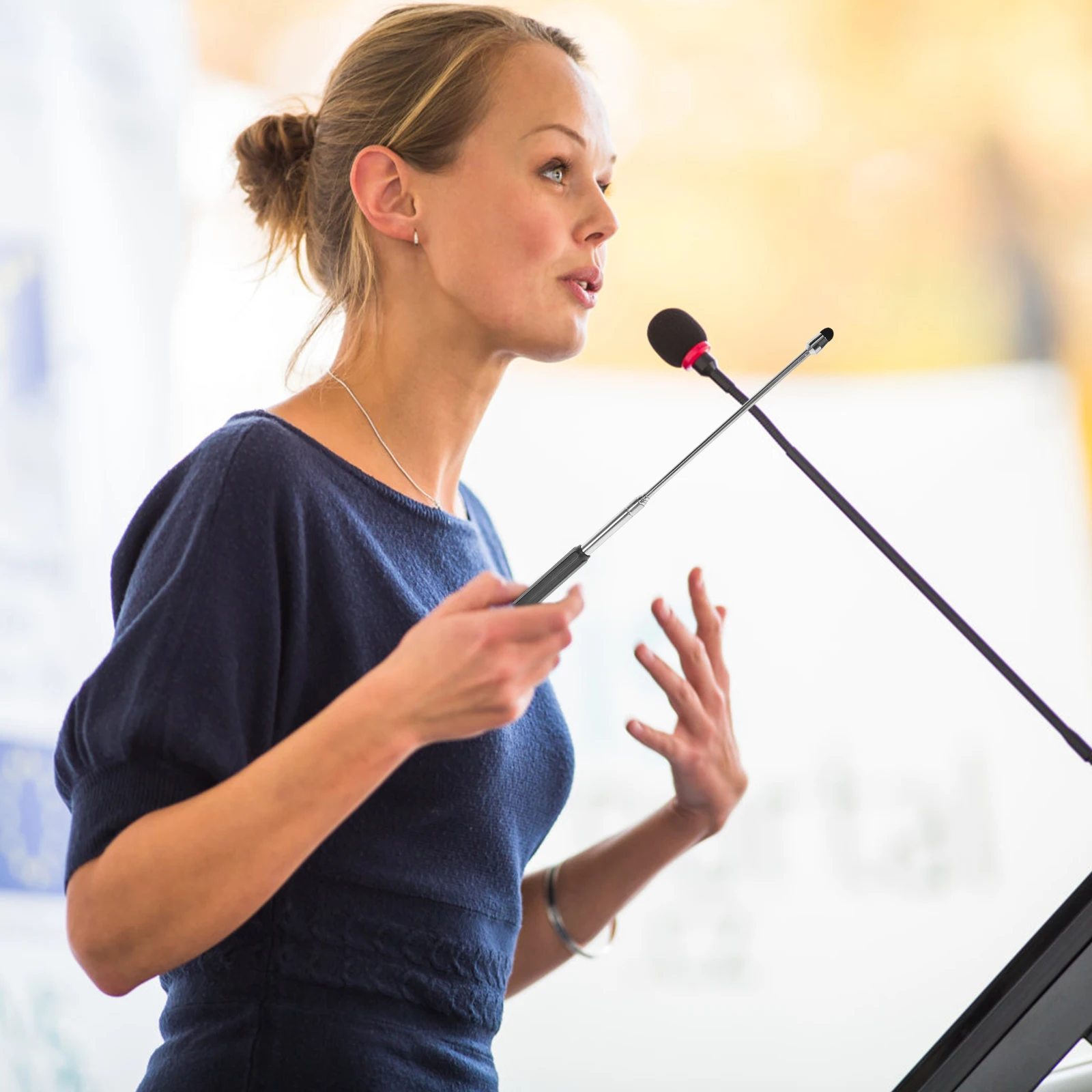 

Stainless Steel Retractable Teaching Pointer Handheld Pointer for Classroom Presentation Teachers Presentation Pen