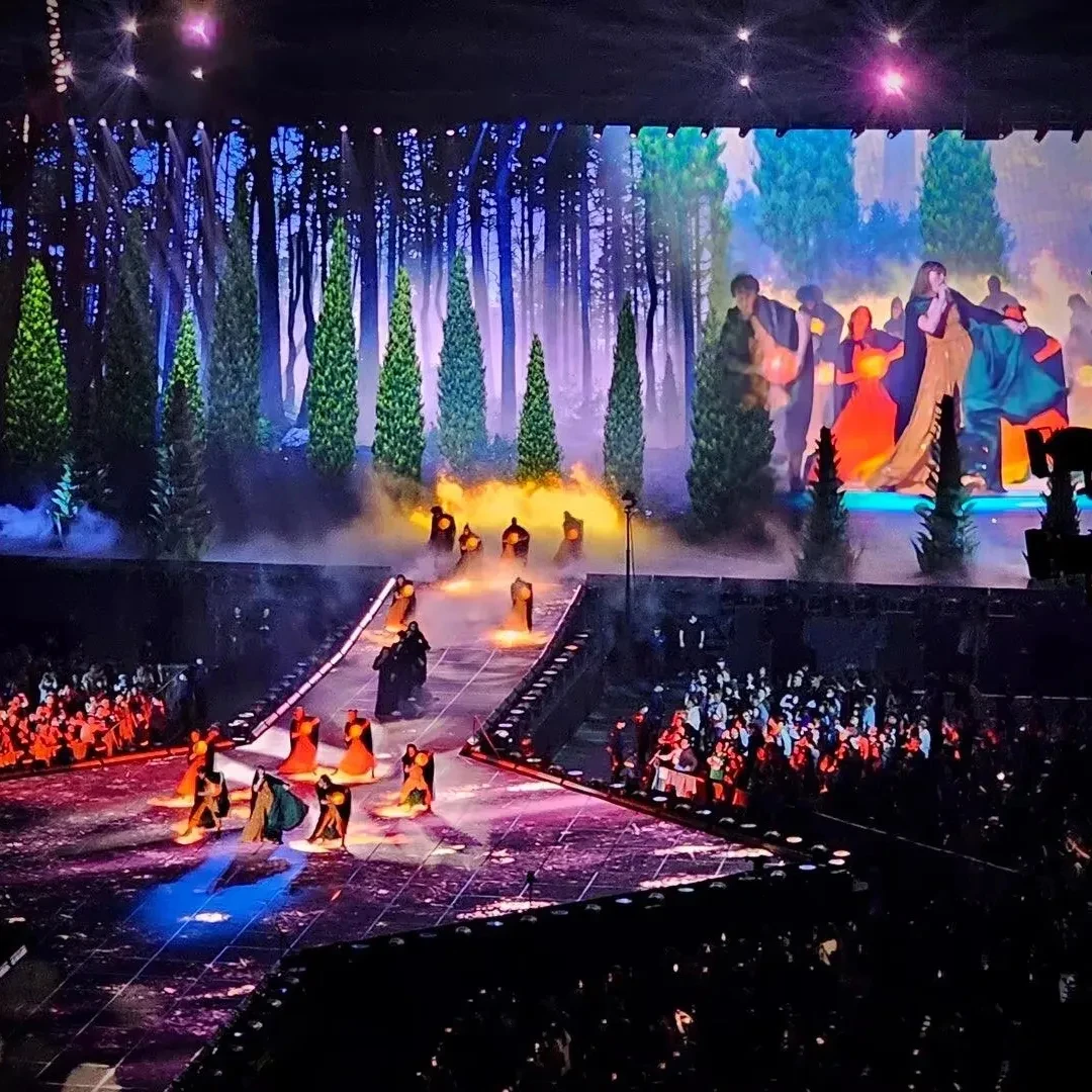 

Giant LED Display LED Video Wall Indoor HD Hanging P3.9 Stage Rental Outdoor LED Screen for Concert