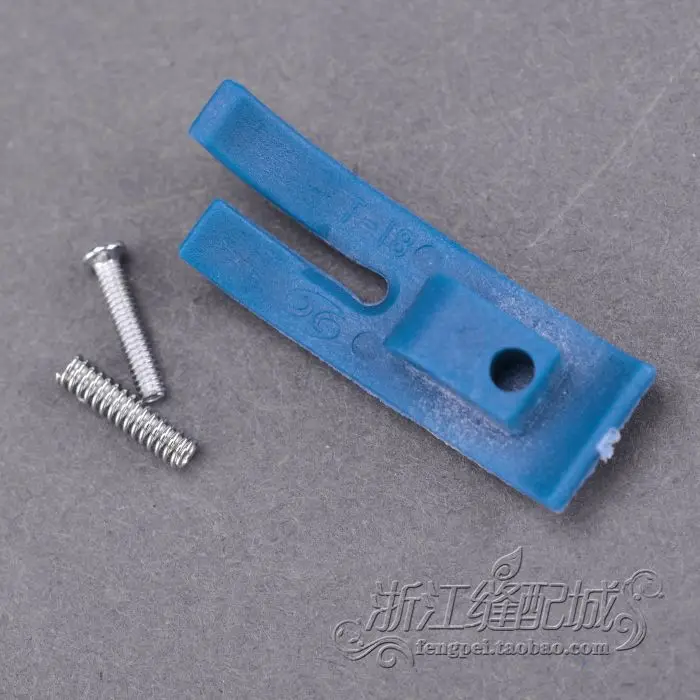 Blue Lion Series MT-18 Foot Deck Feed Plate wear-resistant Plastic Cards Class A Include Screw And Spring Sewing Machine Parts