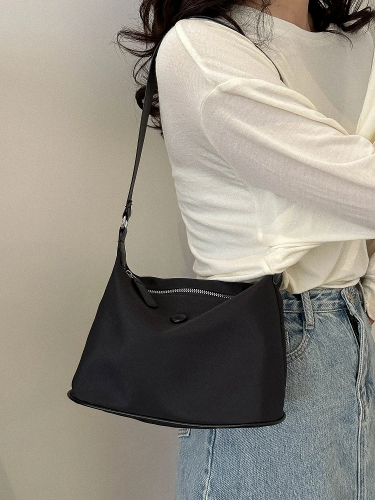 

Ox Cloth Single oulder Commuter Bag Women's Simple Sle Underarm Bag Faionable mat Buet Bag Soft Handbag